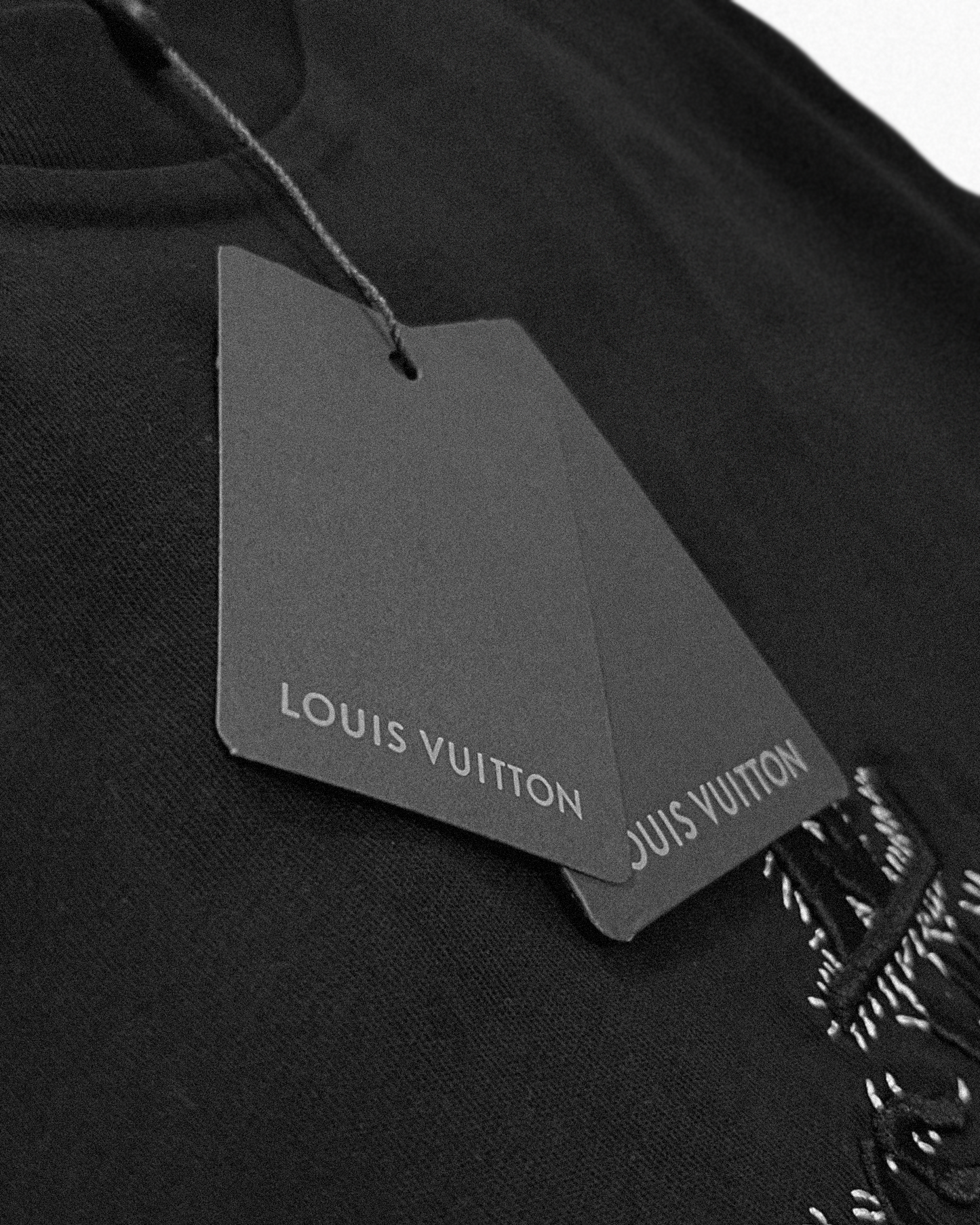 Louis Vuitton - LV Logo Stitched T-Shirt - Black