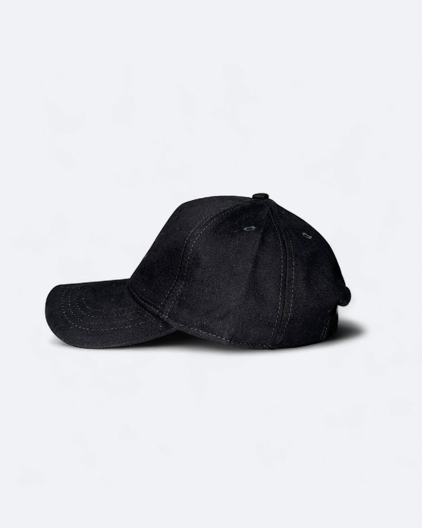 Alo - Black Logo Emroidery Cap - Black