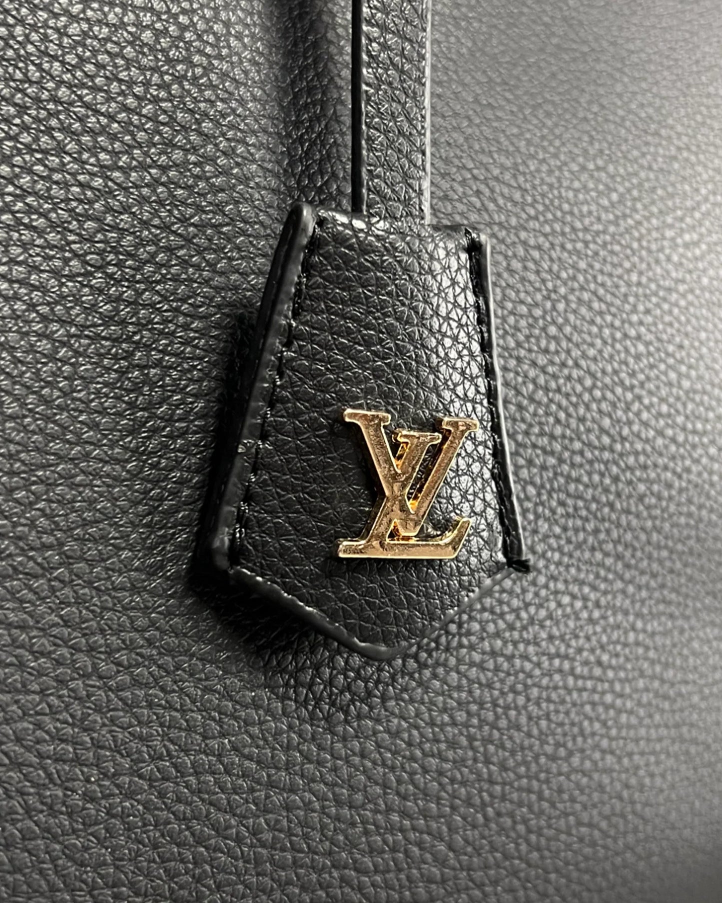 Louis Vuitton - Vendome Leather Bag - Black