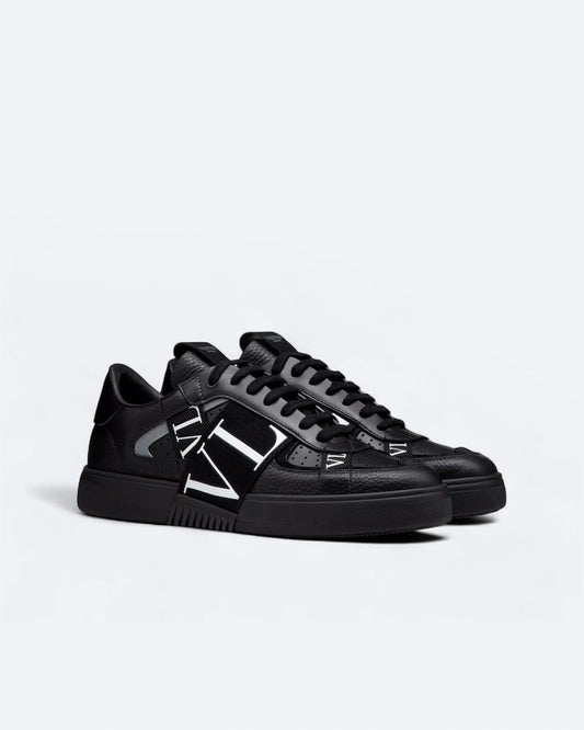 Valentino - Low-Top Calfskin Vl7N Sneakers - Black