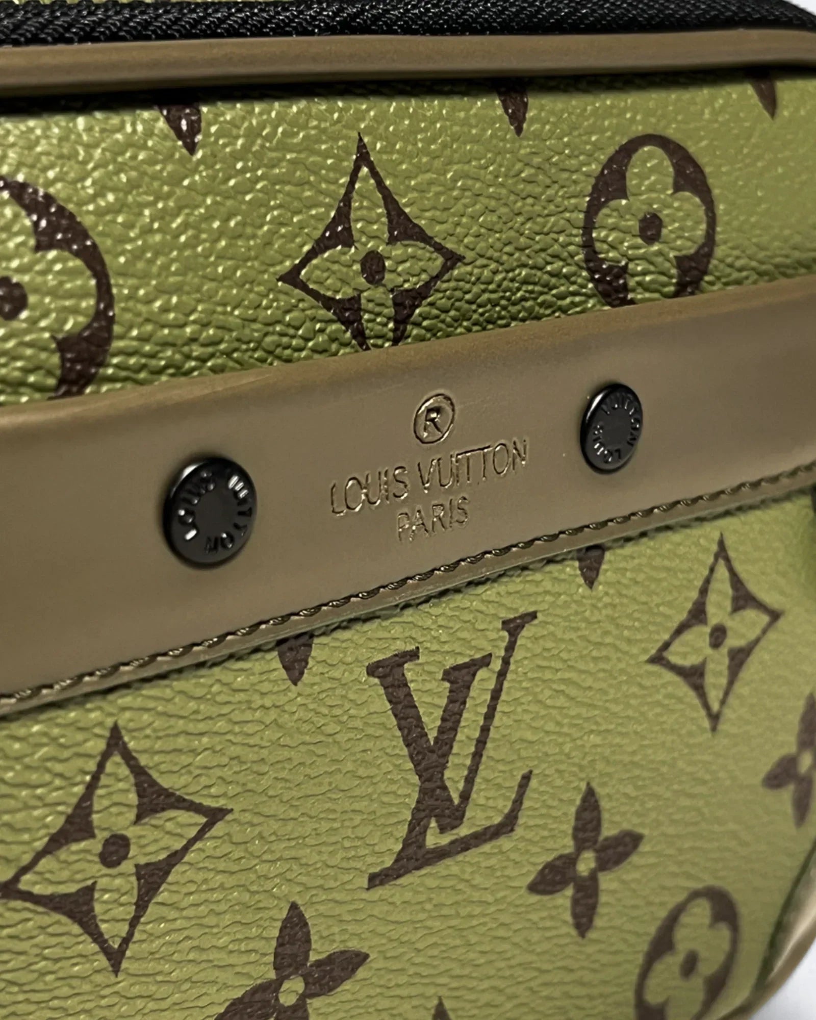 LVTN - Alpha Crossbody Bag - Green