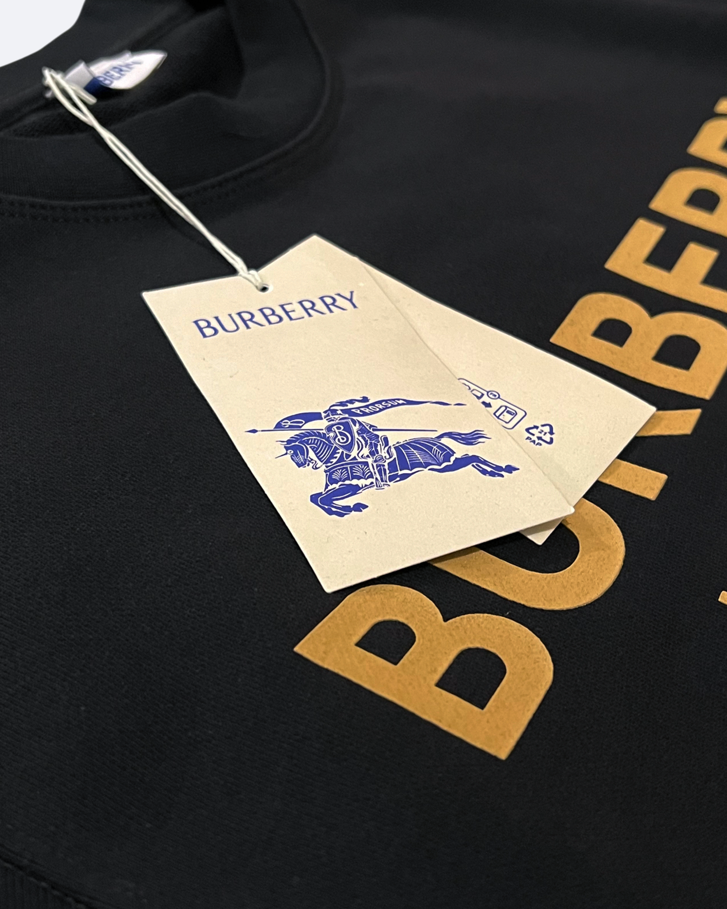 Burberry - Classic Beige Logo Sweatshirt - Black