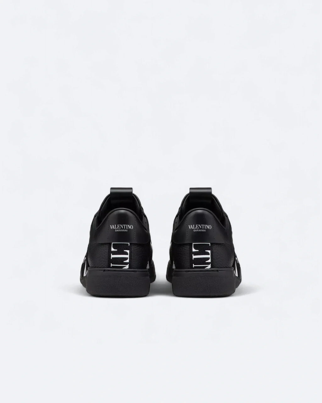 Valentino - Low-Top Calfskin Vl7N Sneakers - Black